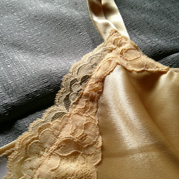 Yellow Lace Camisole - Picture 2 of 4